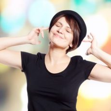 T-Shirts richtig kombinieren – so gelingt das perfekte Outfit! T-Shirts richtig kombinieren – so gelingt das perfekte Outfit!