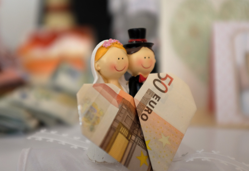 10 Ideen, wie Sie Geldgeschenke zur Hochzeit kreativ verpacken.
