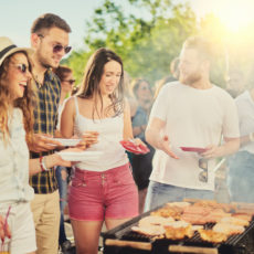 Richtig Grillen: Mit diesen Tipps werden Sie zum Grill-Profi Richtig Grillen: Mit diesen Tipps werden Sie zum Grill-Profi