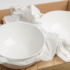 Gläser verpacken: So gelingt der bruchsichere Umzug Gläser verpacken: So gelingt der bruchsichere Umzug